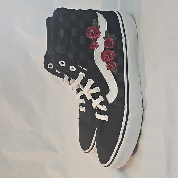 Vans Shoes - Vans Filmore High Top, Rose Embroidered Sneakers Women's 7.5 Used